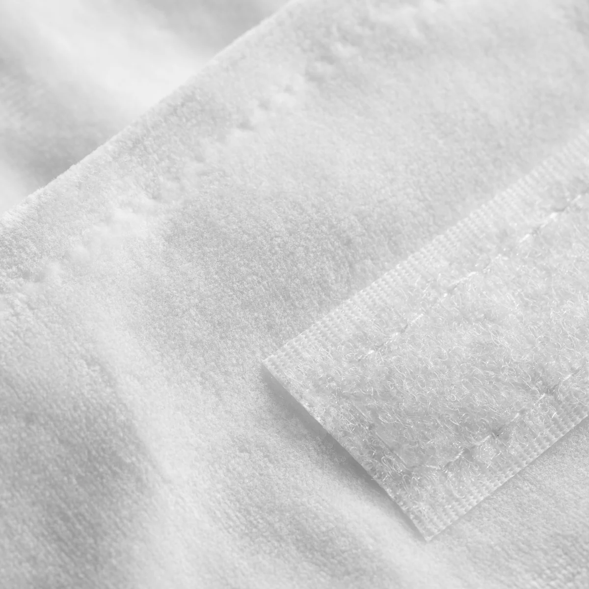 Cosmetic Treatments Headband Premium Velour Fabric White - Image 2