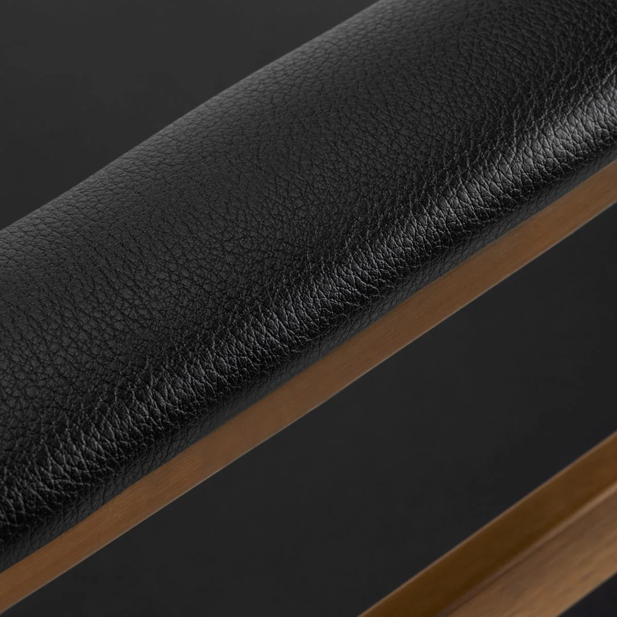 Gabbiano Hairdressing Chair Avila Black Gold - Image 3