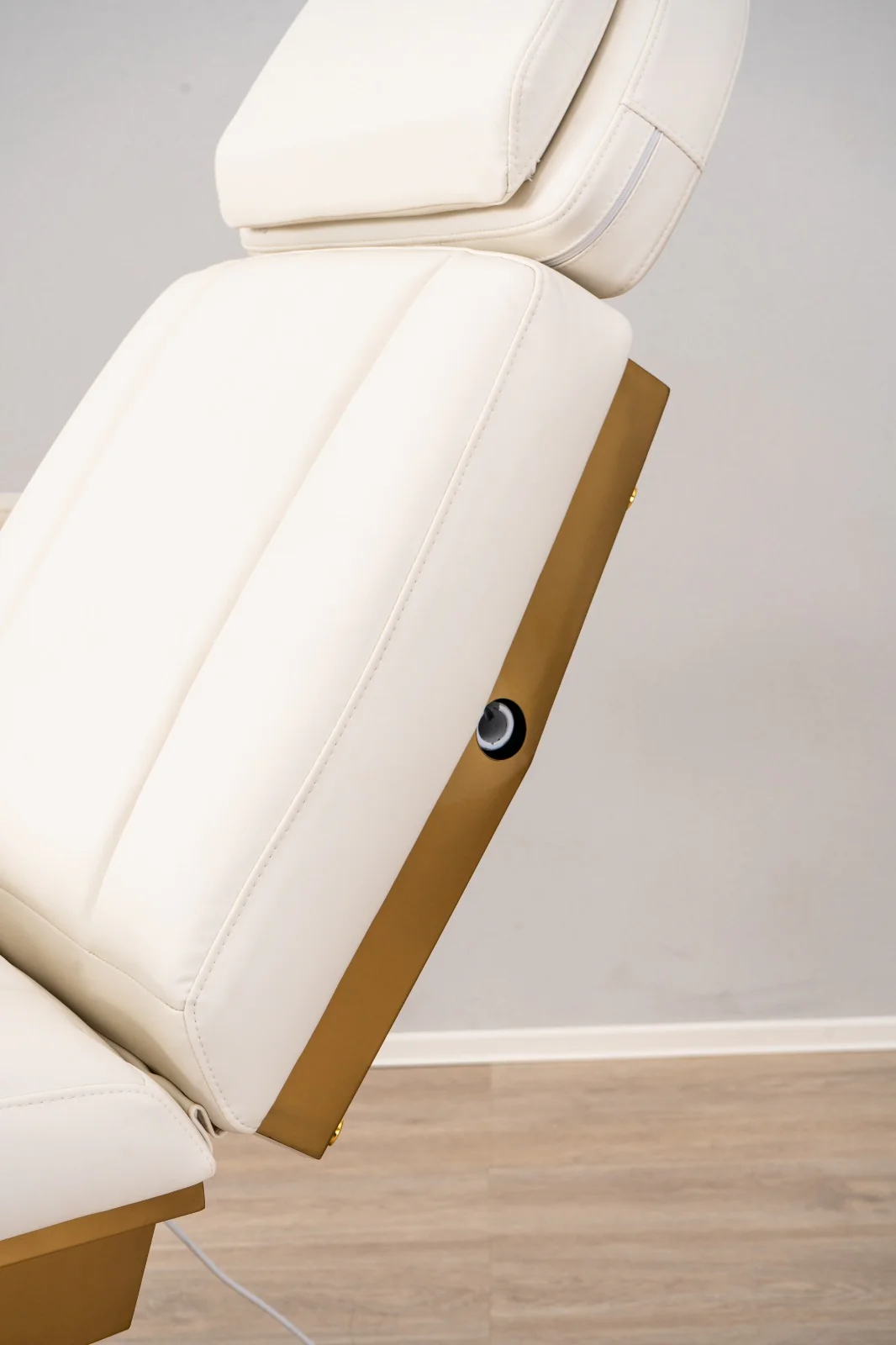 Manufakturo Étoile Electric Lash Beauty Bed - 3 Motors White - Image 13