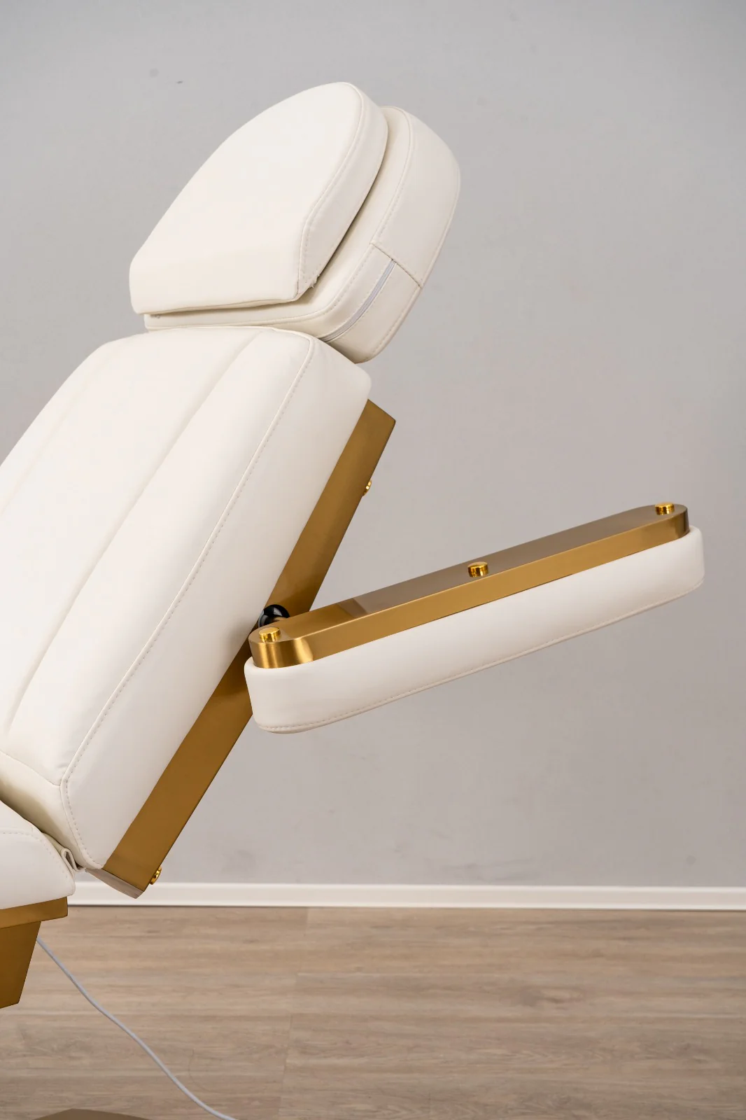 Manufakturo Étoile Electric Lash Beauty Bed - 3 Motors White - Image 12