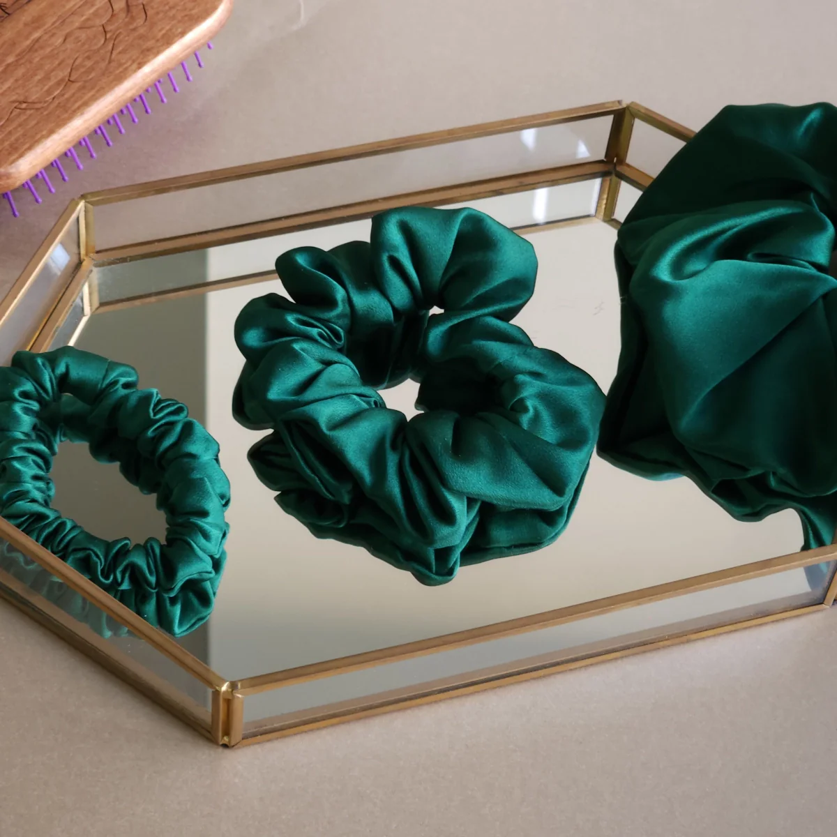 Roxie Collection Luxe 100% Mulberry Silk 30 Momme Scrunchie Bottle Green - Image 2