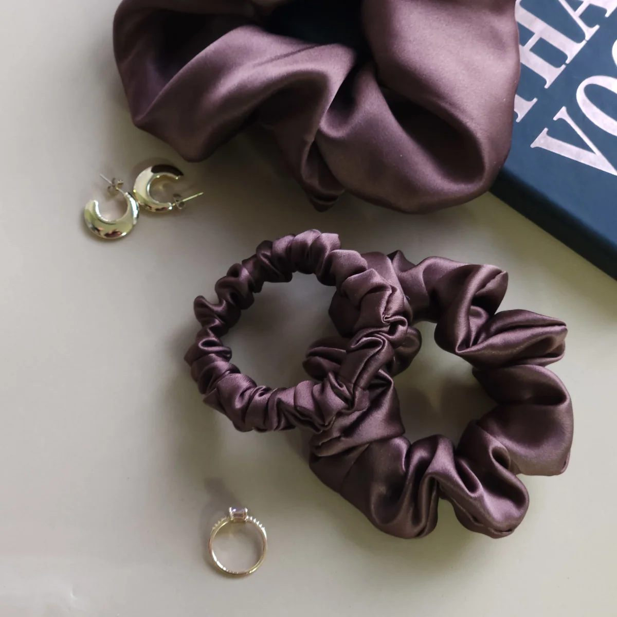 Roxie Collection Luxe 100% Mulberry Silk 30 Momme Scrunchie Chocolate Brown - Image 2