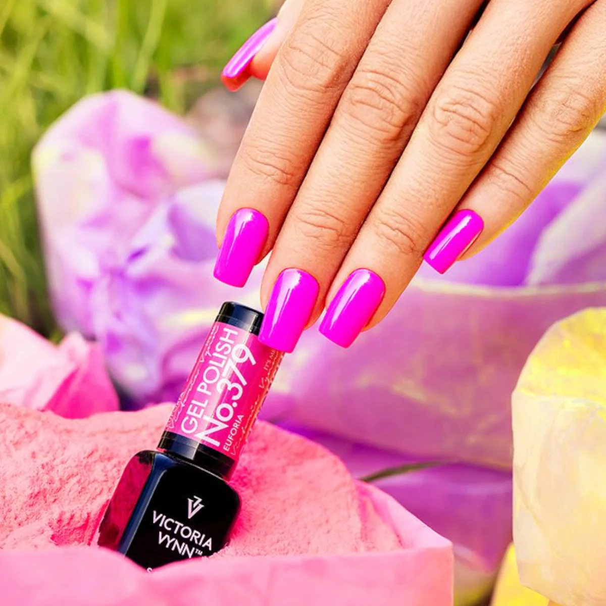 Victoria Vynn Gel Polish Color 379 Euforia - Image 2