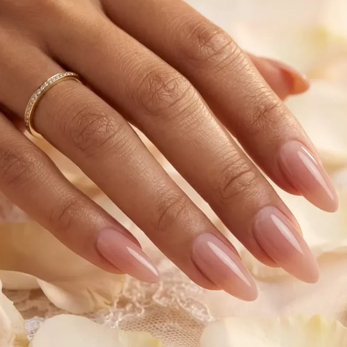 Victoria Vynn Gel Polish Color 465 Rose Whisper - Image 3