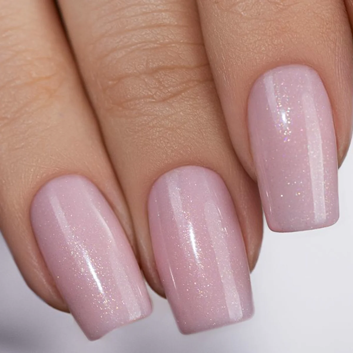 Victoria Vynn Gel Polish Mega Base Shimmer Pink - Image 2